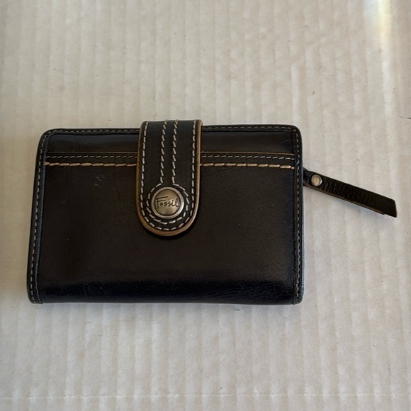 Fossil Small Black With Tan Stitching Bifold Wallet - Picture 1 of 8